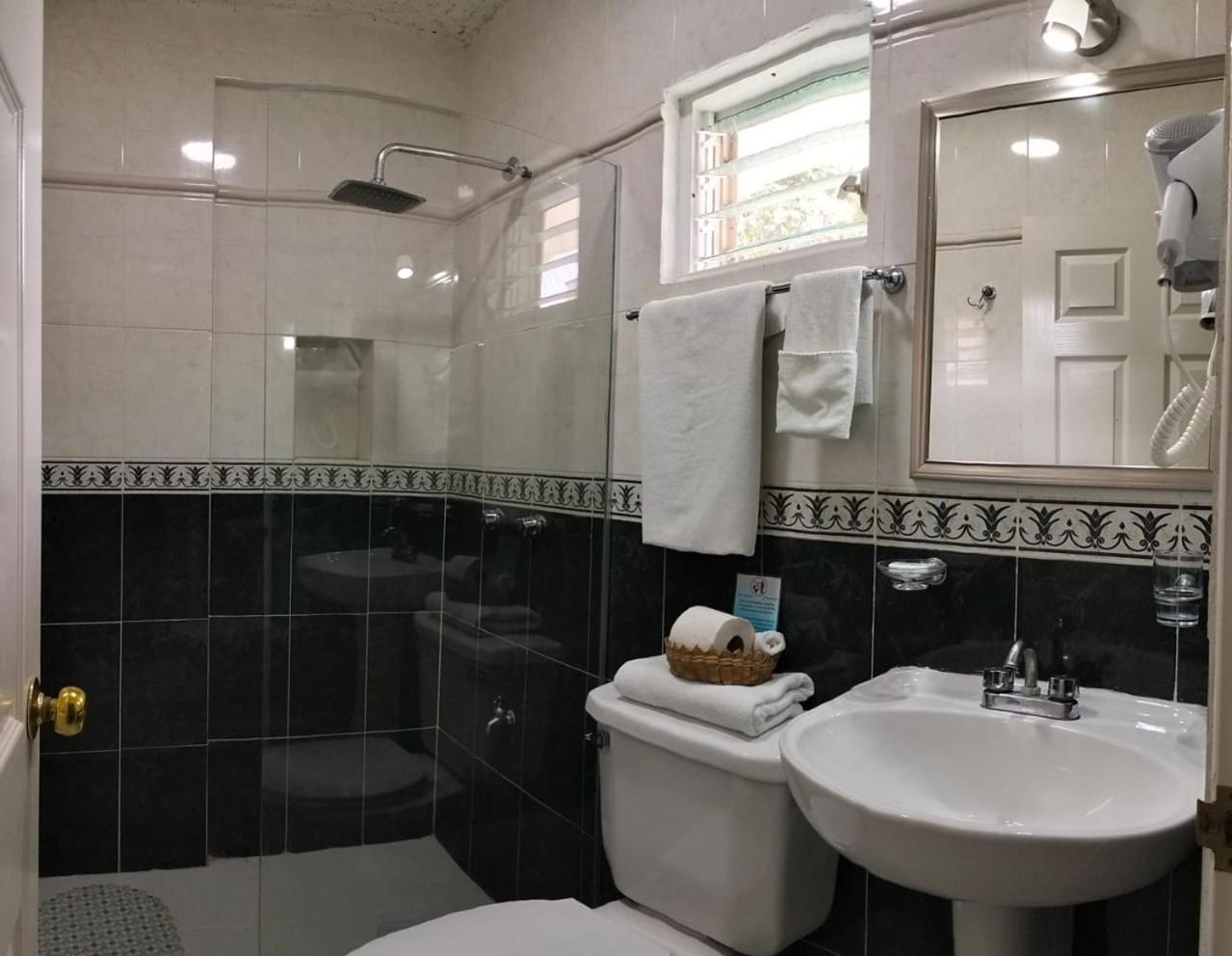 Hotel Dos Mundos, Isla Косумель Экстерьер фото
